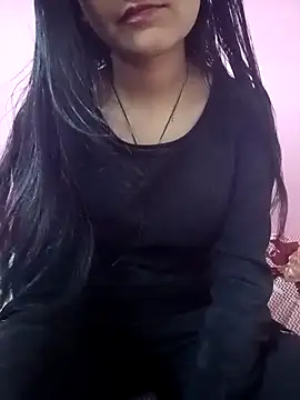 Snapshot of Tanu-00 chatting on 12/16/25, 04:06 Tanu-00 online show from 12/16/25, 04:06