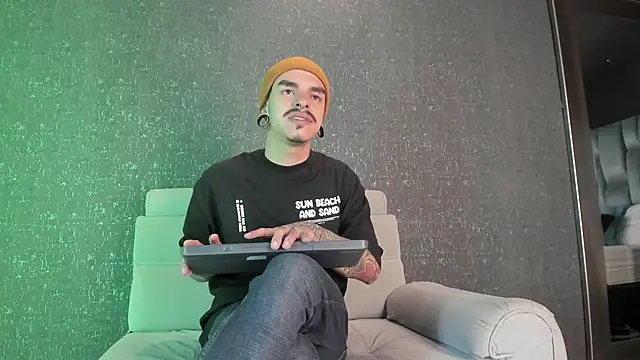 kaletattoo online show from 09/19/25, 11:11