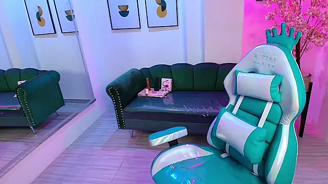 Milu ballmer online show from 02/08/25, 03:10