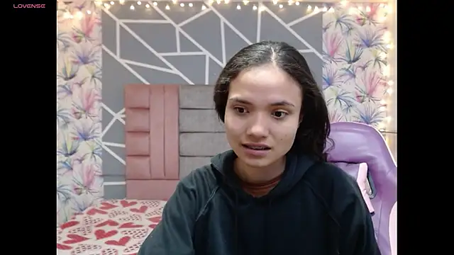 AmbarVanucci online show from 11/22/25, 04:33