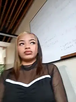 CanelaDevil  online show from 03/12/25, 07:38