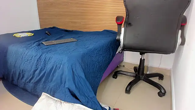 Dakkota Fox online show from 12/21/25, 08:21