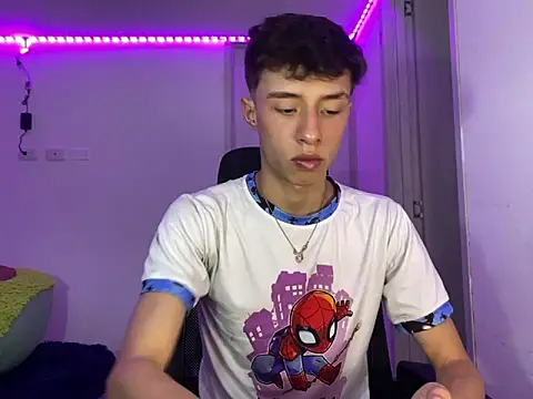 Snapshot of Juanmres chatting on 09/13/25, 09:25 Juanmres online show from 09/13/25, 09:25