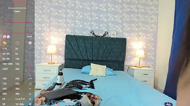  nicolesweet online show from 09/23/25, 08:12