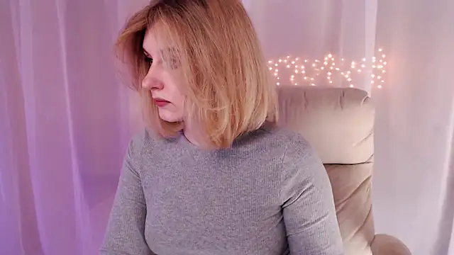 Snapshot of Freya_Celestial chatting on 03/14/25, 05:35 Freya Celestial online show from 03/14/25, 05:35