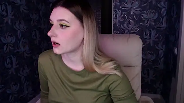 Snapshot of Freya_Celestial chatting on 03/29/26, 01:44 Freya Celestial online show from 03/29/26, 01:44
