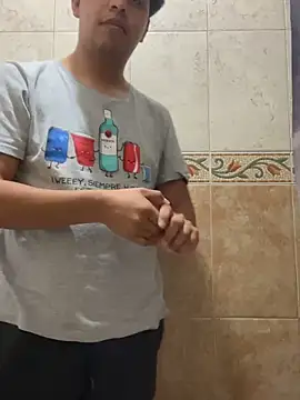 Snapshot of FantasiosoAntony chatting on 03/08/25, 07:38 FantasiosoAntony online show from 03/08/25, 07:38