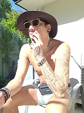 Snapshot of TAIZWRLD chatting on 11/13/25, 09:36 TAIZWRLD online show from 11/13/25, 09:36