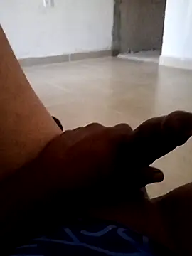 Snapshot of Moreno-32- chatting on 03/03/26, 06:03 Moreno-32- online show from 03/03/26, 06:03