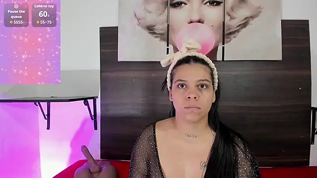 Snapshot of Emily_rivera78 chatting on 10/11/25, 03:39 Emily rivera78 online show from 10/11/25, 03:39