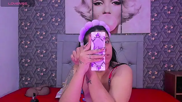Emily rivera78 online show from 06/25/26, 04:12