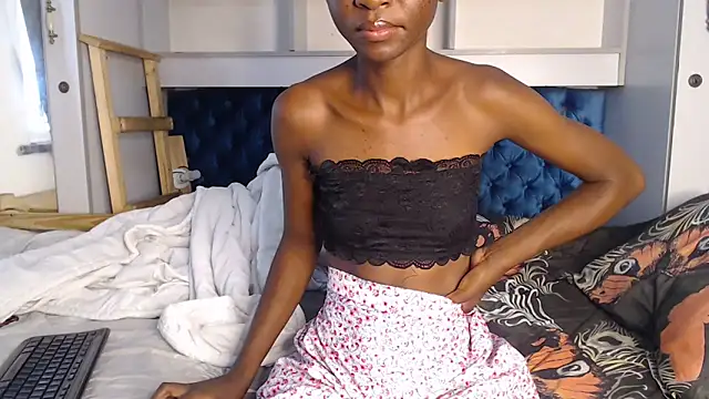 YoungDiva69 online show from 02/03/25, 11:20