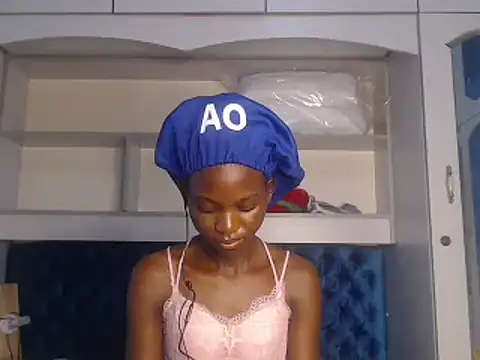 YoungDiva69 online show from 02/19/25, 12:33