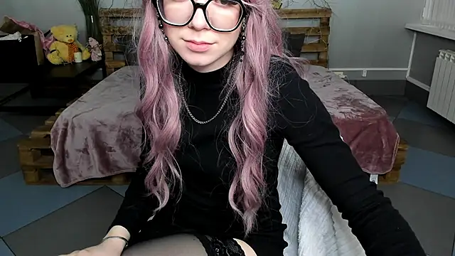 Alikka Shykitty online show from 03/05/25, 12:44