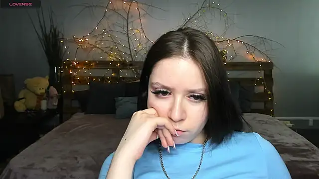 Alikka Shykitty online show from 03/13/25, 10:26