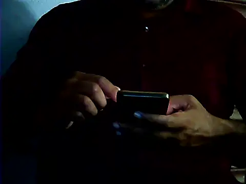 Snapshot of Nightservice27 chatting on 10/01/25, 03:29 Nightservice27 online show from 10/01/25, 03:29