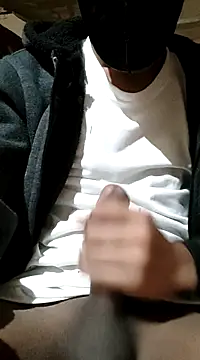 Snapshot of HomeCum chatting on 02/13/25, 02:23 HomeCum online show from 02/13/25, 02:23