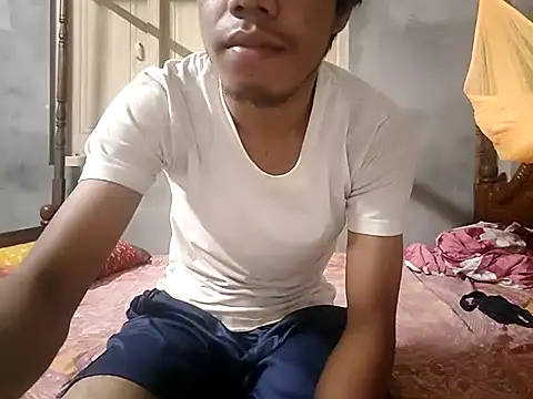 Snapshot of HomeCum chatting on 09/16/25, 07:37 HomeCum online show from 09/16/25, 07:37