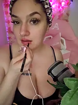 Jinyxx3 online show from 03/20/25, 11:05