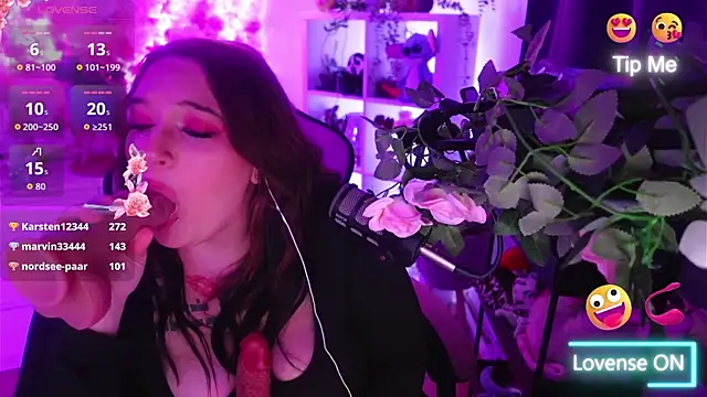 Jinyxx3 online show from 12/02/25, 04:40