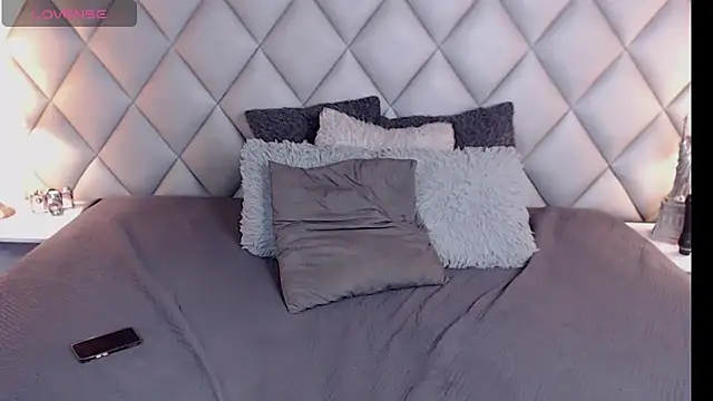 LalyCastro online show from 03/09/25, 07:48