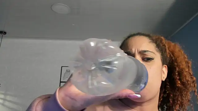 ninna curly online show from 06/26/26, 03:22