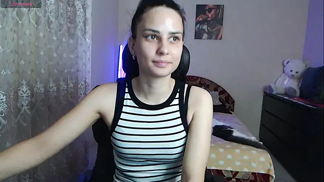 Kriss brunette 5 online show from 11/27/25, 09:11