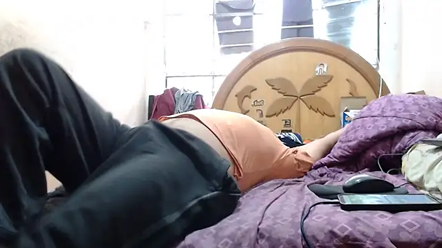 Snapshot of nakedlima chatting on 04/21/26, 02:56 nakedlima online show from 04/21/26, 02:56