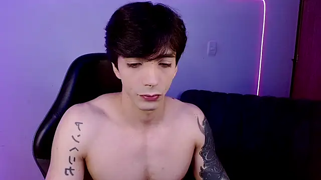 H3ll B0I online show from 05/22/26, 04:52