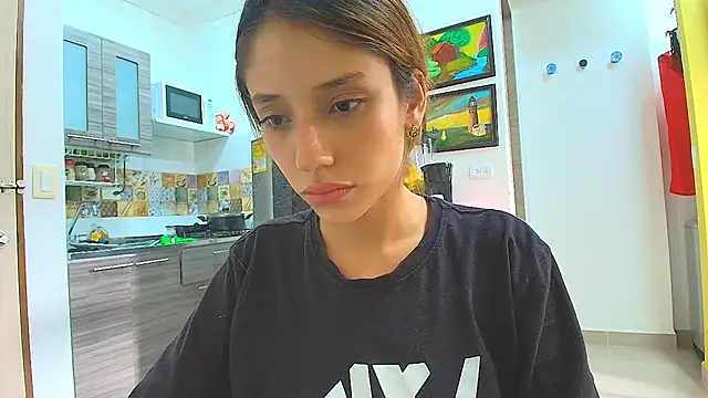 Alaiapink online show from 04/30/26, 08:57