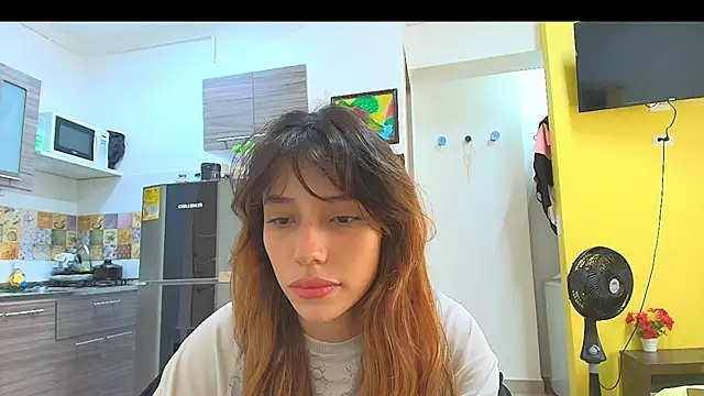 Snapshot of Alaiapink chatting on 08/04/26, 08:44 Alaiapink online show from 08/04/26, 08:44
