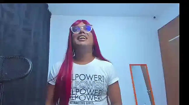 Snapshot of monsterdickcessy_22cm chatting on 02/17/25, 03:09 monsterdickcessy 22cm online show from 02/17/25, 03:09