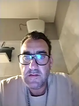 Snapshot of Hardasanut chatting on 10/06/25, 09:34 Hardasanut online show from 10/06/25, 09:34