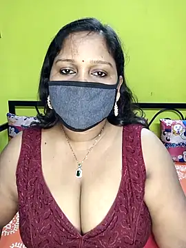 Snapshot of straightthing chatting on 03/12/25, 07:17 straightthing online show from 03/12/25, 07:17