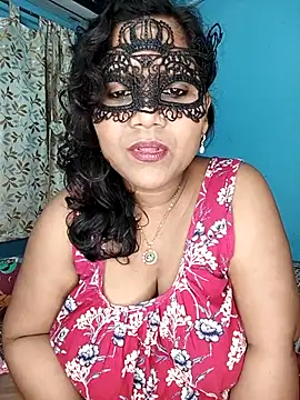 Snapshot of straightthing chatting on 10/10/25, 08:19 straightthing online show from 10/10/25, 08:19