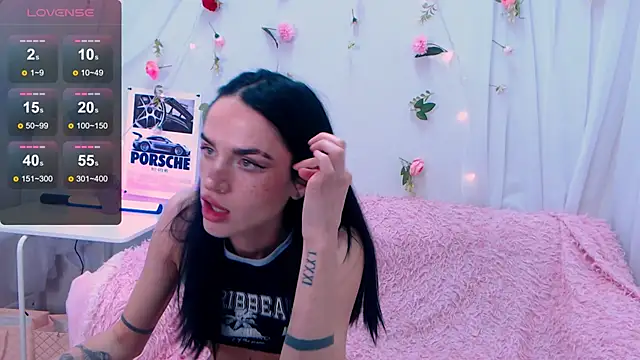 Snapshot of Holygirl_ chatting on 03/09/26, 02:15 Holygirl online show from 03/09/26, 02:15