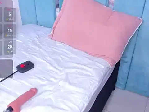 AlexxaSmall online show from 02/12/25, 02:54