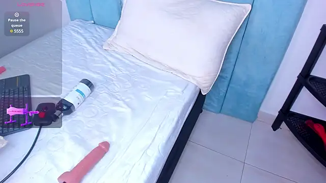 AlexxaSmall online show from 03/05/25, 03:07