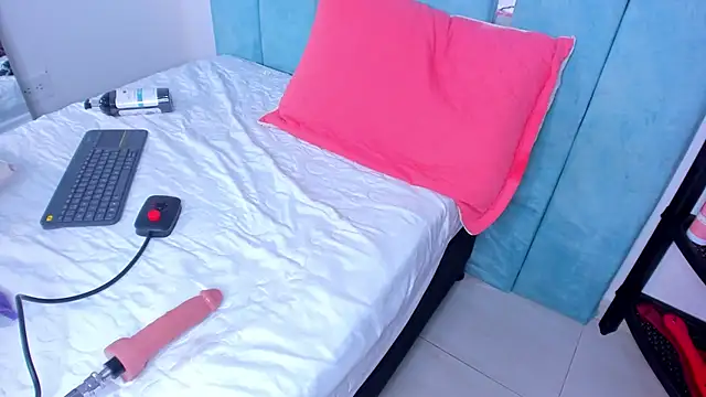 AlexxaSmall online show from 03/10/25, 02:48