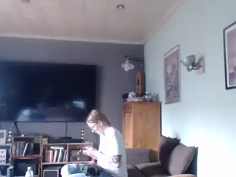 Astrid-Gilbert online show from 02/11/25, 01:41