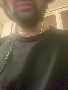 Snapshot of hemantha99 chatting on 03/21/26, 10:13 hemantha99 online show from 03/21/26, 10:13