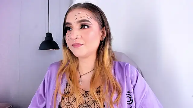 Shanntal  online show from 10/01/25, 07:42