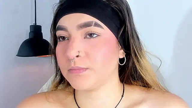 Shanntal  online show from 10/15/25, 06:52