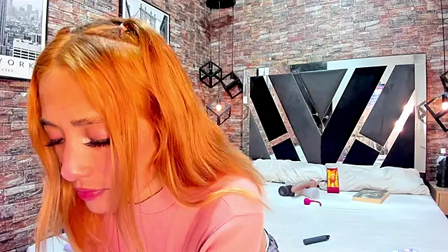 zoe taylorr1 online show from 01/29/25, 03:44