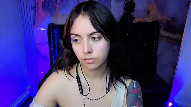 Hela v online show from 05/12/26, 08:17