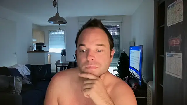 Funnyjul31 online show from 11/25/25, 09:42