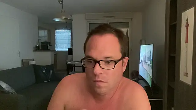 Funnyjul31 online show from 06/18/26, 04:11
