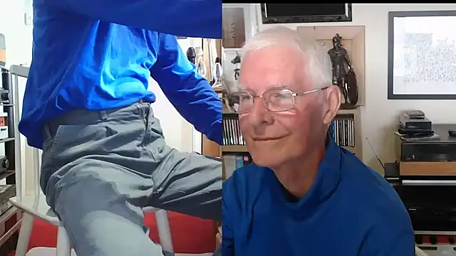 Snapshot of bigears chatting on 11/06/25, 01:56 bigears online show from 11/06/25, 01:56