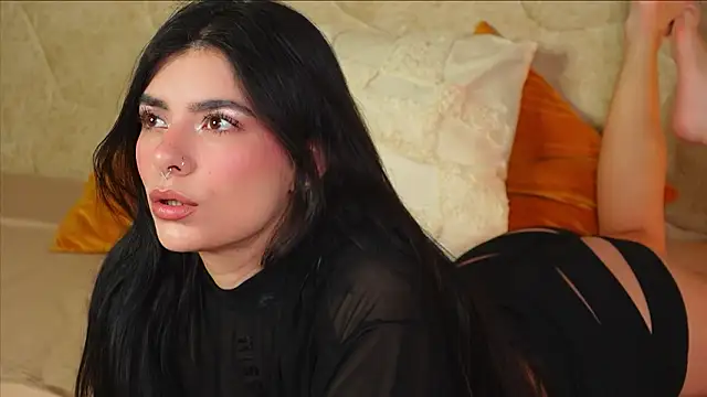 Snapshot of MillaBlis chatting on 03/14/26, 06:46 MillaBlis online show from 03/14/26, 06:46