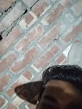 Snapshot of birds0641 chatting on 09/29/25, 05:51 birds0641 online show from 09/29/25, 05:51